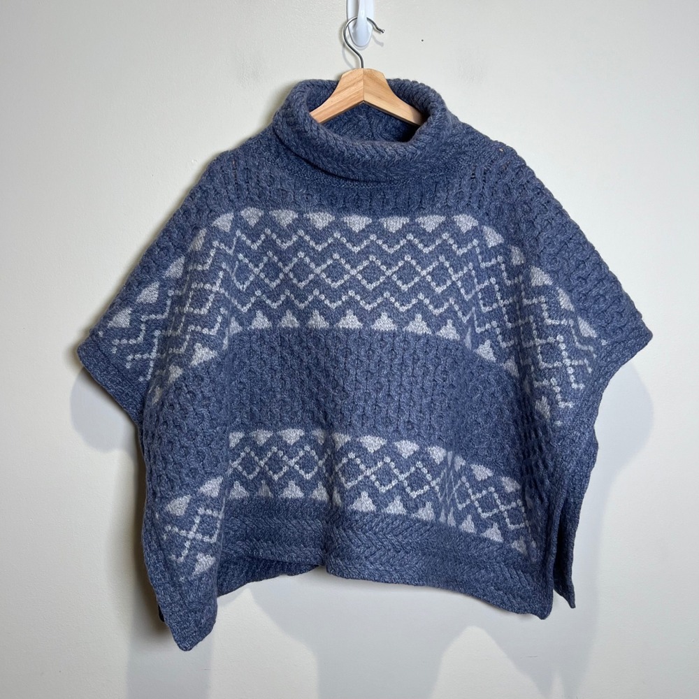 Aran Woollen Mills Poncho OS Blue Fair Isle 100% Merino Wool Cowl Neck Cape